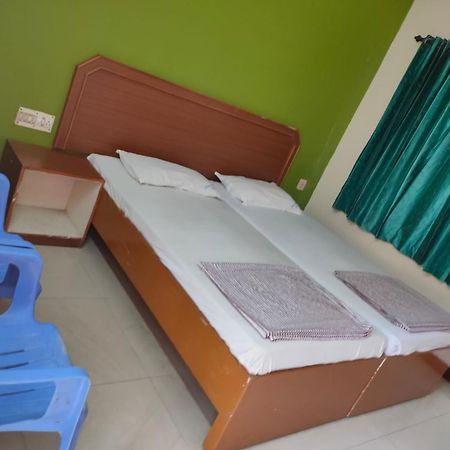 Anjana Hotels Тени Екстериор снимка