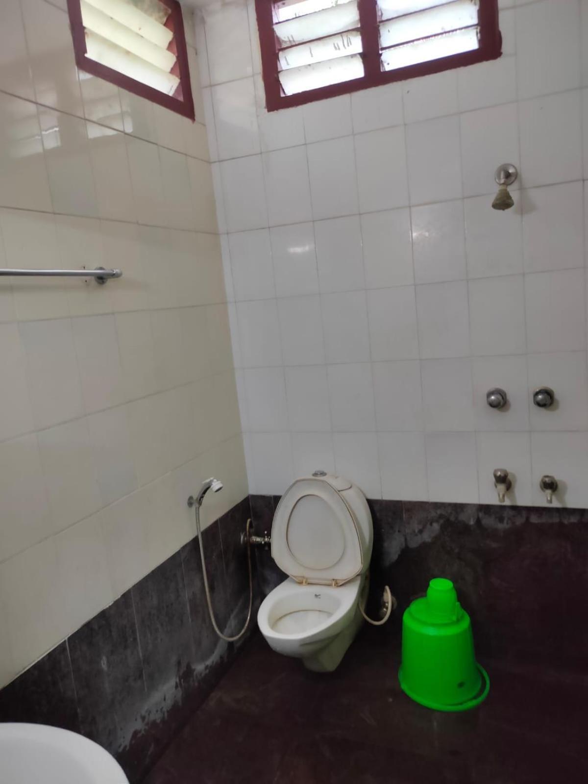 Anjana Hotels Тени Екстериор снимка